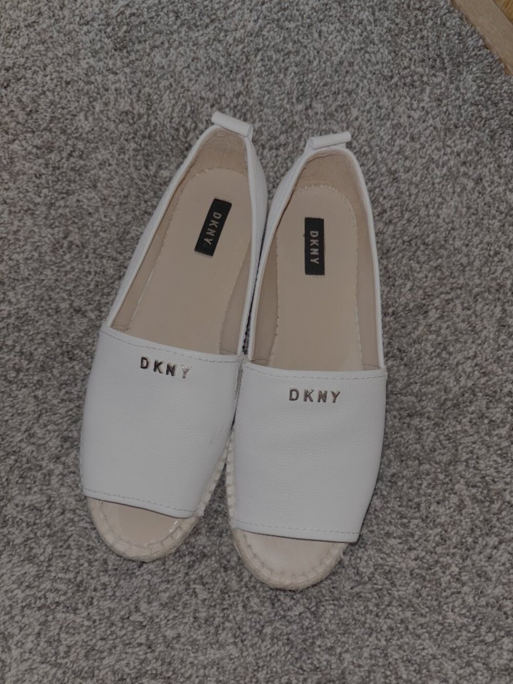 DKNY white leather platform shoes